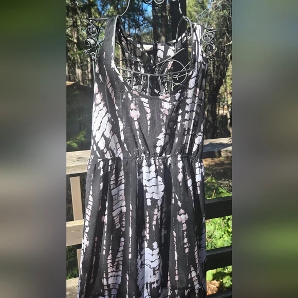 Xhiliration tye dye Black White Women's Dress/swim cover-up szXL NWT - Picture 3 of 7